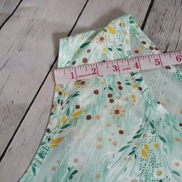 Vintage 1970s Pastel Green Dainty Floral Tank Top - Picture 10 of 12